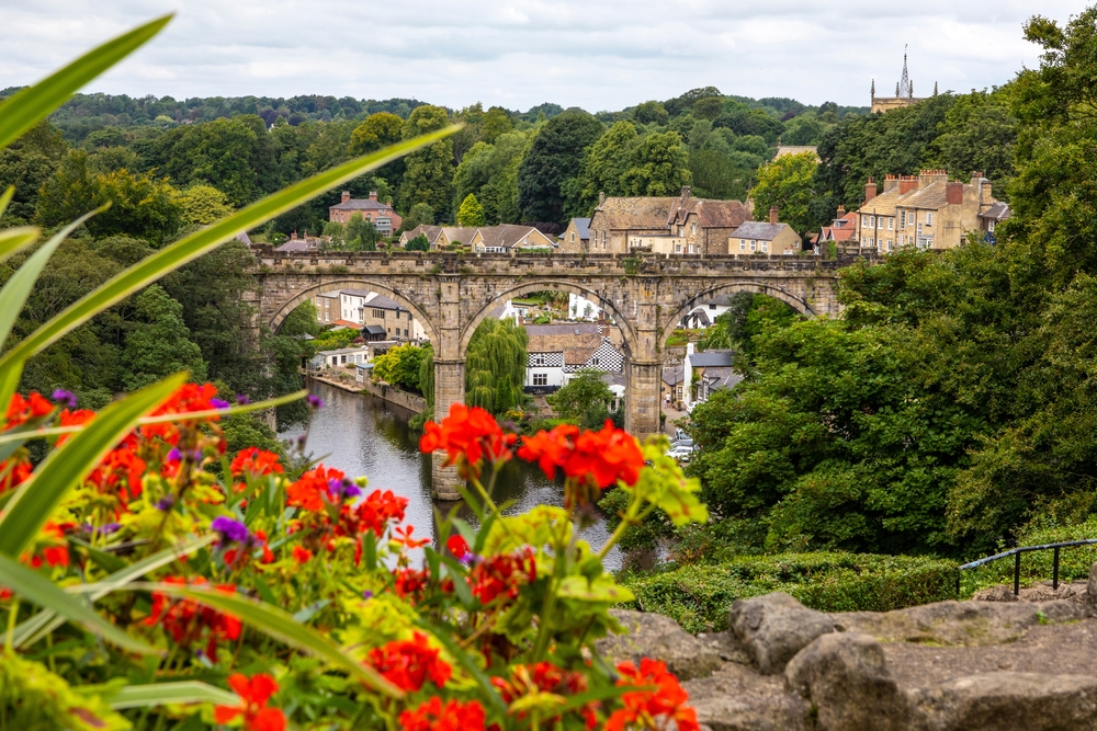 nice places to travel in the UK