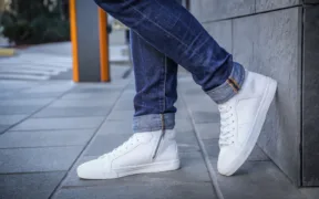 cleaning trainers